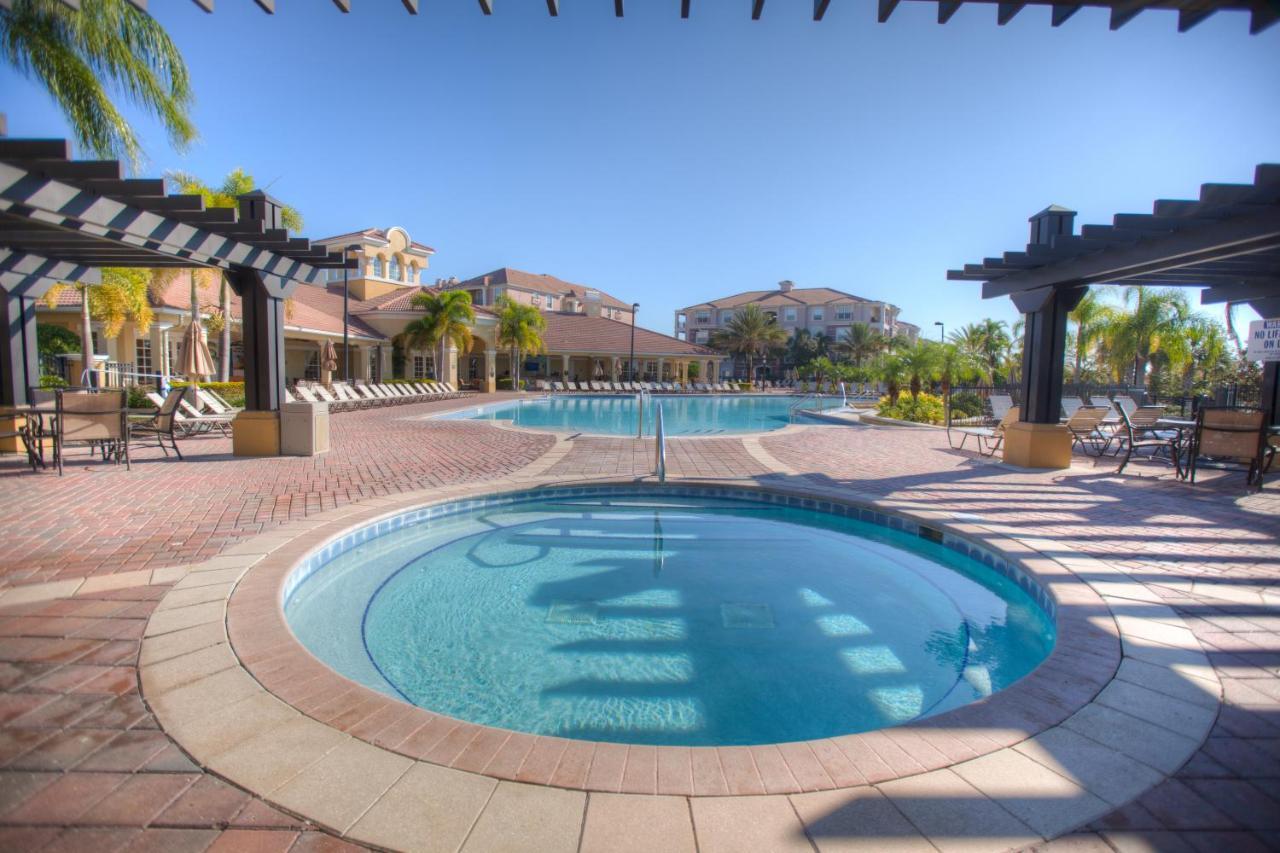 Top-Floor Luxurious Lakeview Condo Orlando Luaran gambar